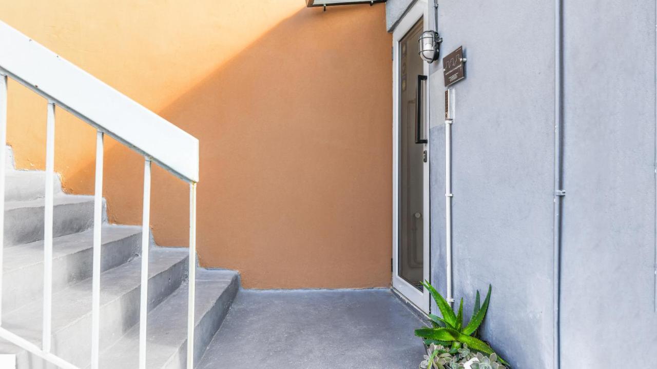 Monastiraki Citycenter Sleepbox- Unspoiled Athens Apartments 外观 照片
